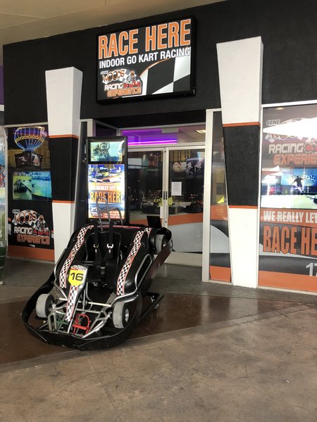 Gene Woods racing experience On Fremont Street photo 5