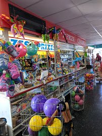 Flippers Convenience & Arcade photo 6