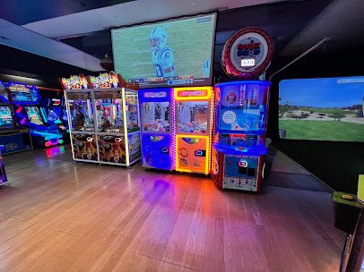 District Eat and Play Overland Park