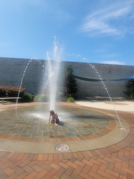 Splash Pad photo 4