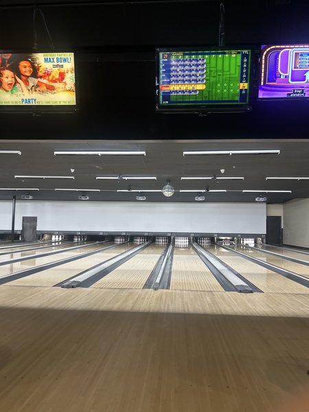 Max Bowl - Baytown photo 3