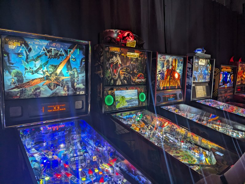 Two Cousins Pinball photo 3