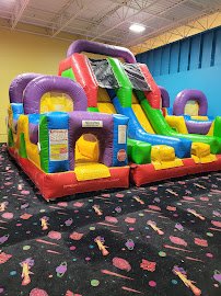 Run Jump-n-Play photo 4