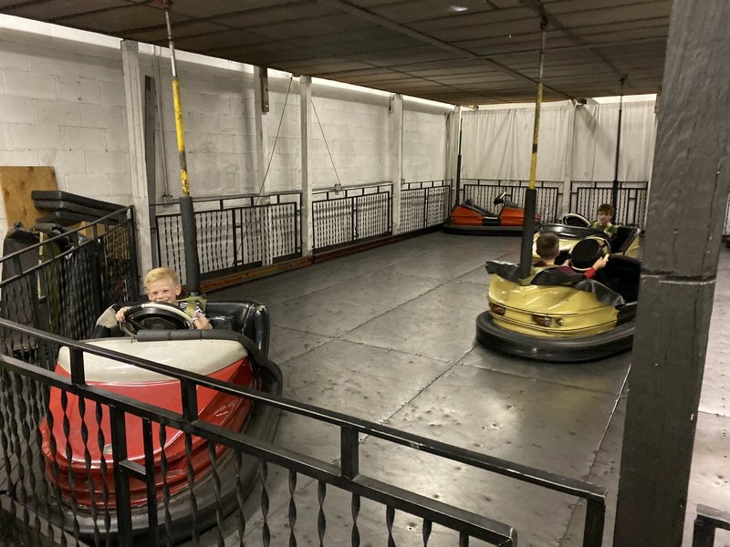 Flags & Wheels Indoor Racing photo 4