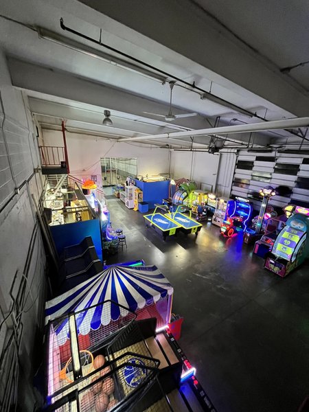 Flags & Wheels Indoor Racing photo 5