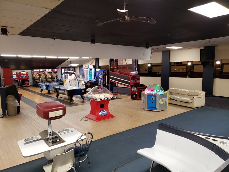 Legion Bowl and Billiards photo 5