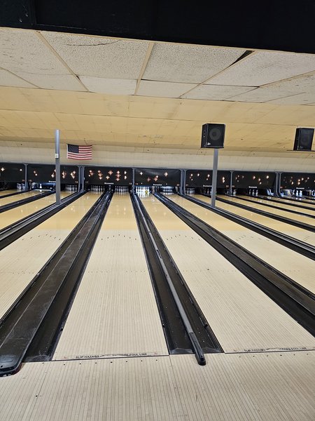 Comet Pub & Lanes photo 3