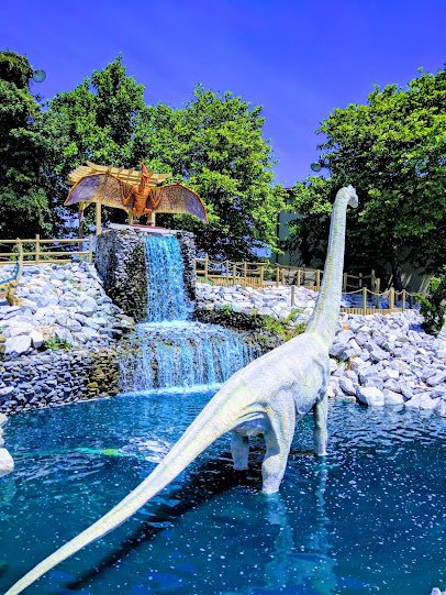 Nick's Mini Golf - Nick's 21st Street Jurassic Golf & Ropes Course photo 4