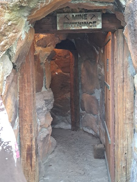 Crystal Cave and Falls Adventure Mini Golf photo 6