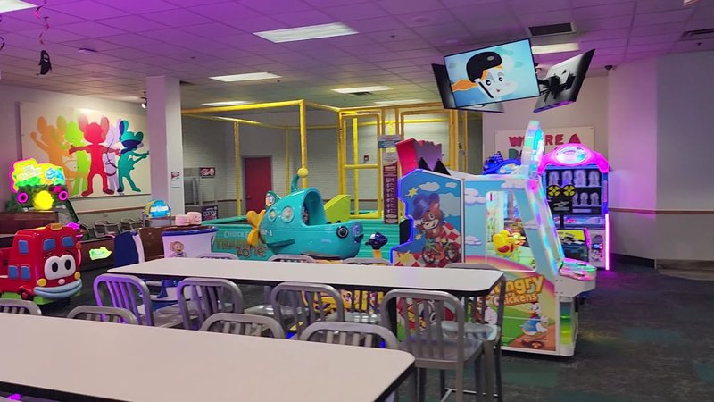 Chuck E. Cheese photo 2