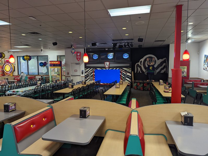 Chuck E. Cheese photo 3
