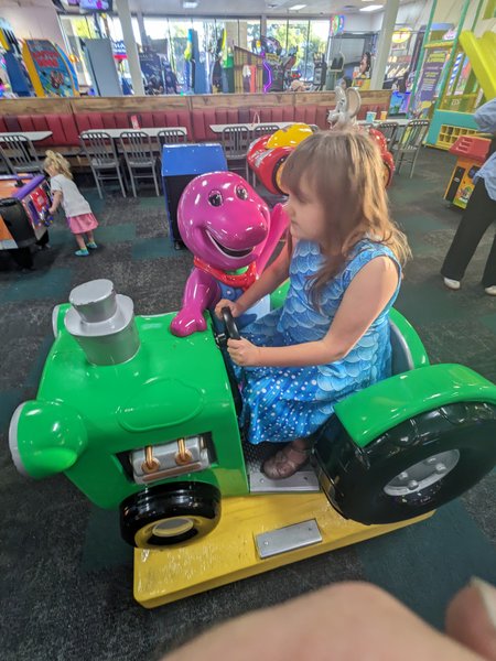 Chuck E. Cheese photo 4