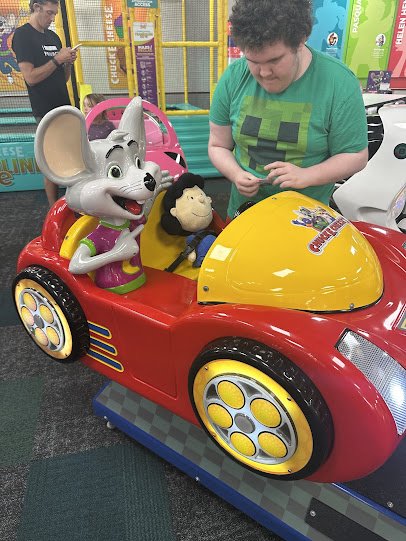 Chuck E. Cheese photo 3