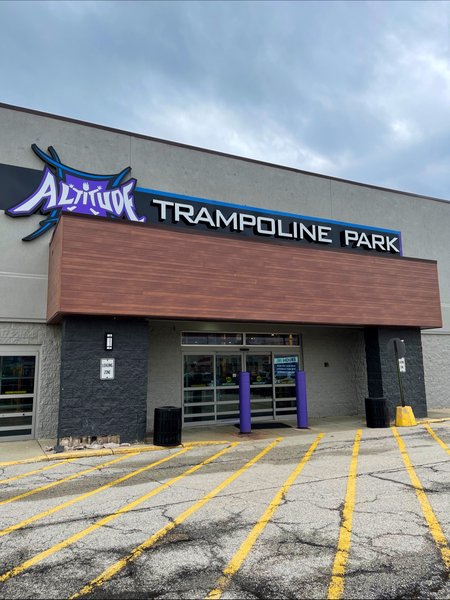 Altitude Trampoline Park - Lombard photo 6
