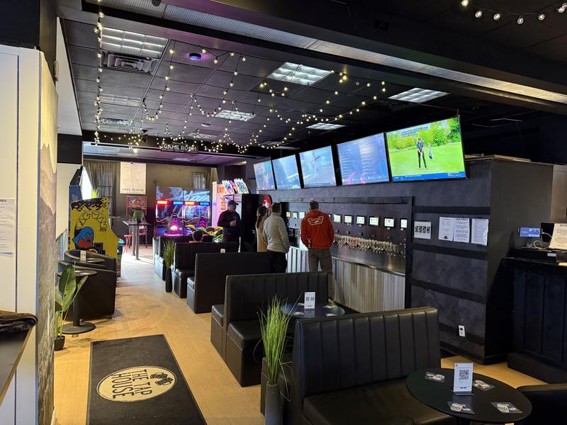 Faizy's Fun House Arcade photo 3
