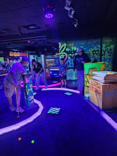 Faizy's Fun House Arcade photo 4