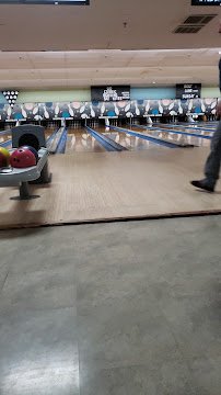 Westgate Lanes, Pub & Grill, Arcade & Billiards photo 4