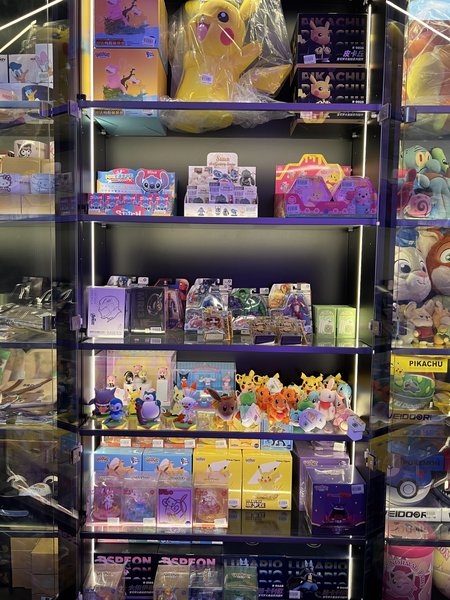 FunShare Arcade & Claw South Bay Galleria photo 3
