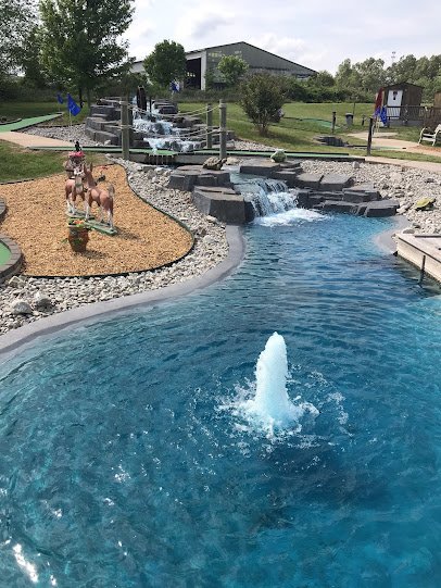 Rolling Hills Miniature Golf photo 2