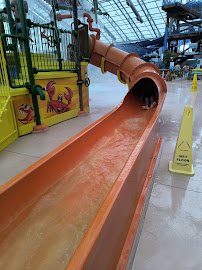 Waves Indoor Waterpark photo 5