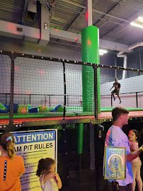 Bravoz Entertainment Center photo 5