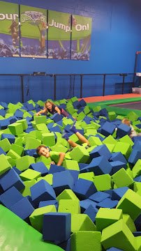 Bravoz Entertainment Center photo 6