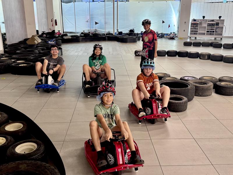 Jurassic Karts photo 4
