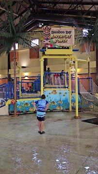 Kahuna Laguna Indoor Water Park North Conway photo 2