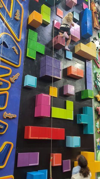 ClimbZone Laurel photo 2