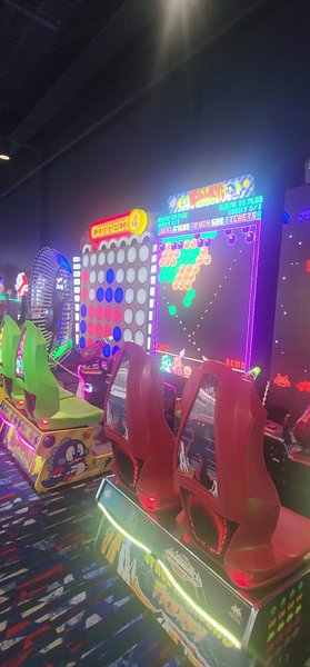 Round1 Bowling & Arcade Park City Center photo 2
