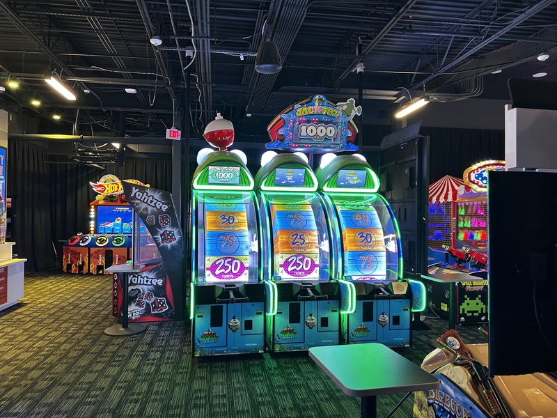 Dave & Buster's Rogers photo 5