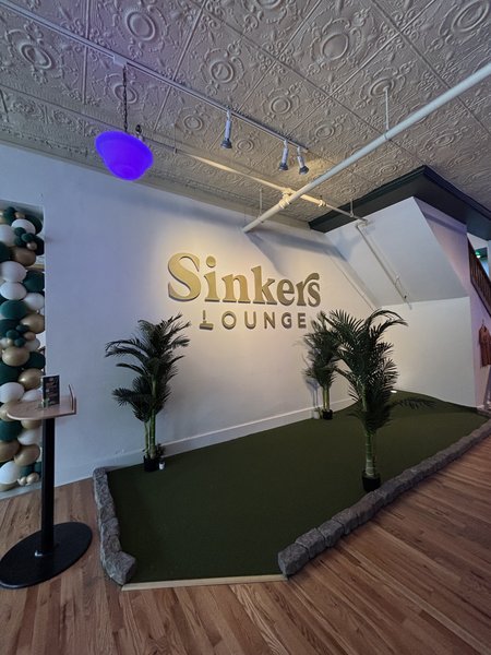Sinkers Lounge - Lawrence