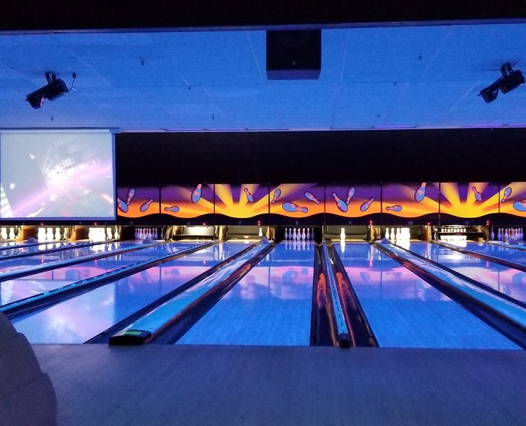 Bowlero Littleton photo 5