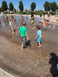 Wardle Fields Splash Pad photo 3