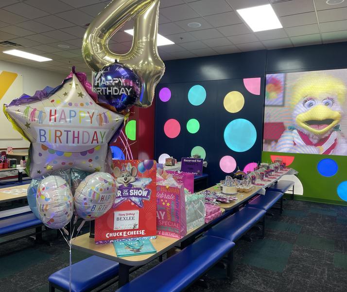 Chuck E. Cheese photo 4