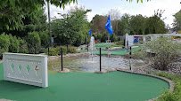 Three sweet sisters miniature golf photo 2