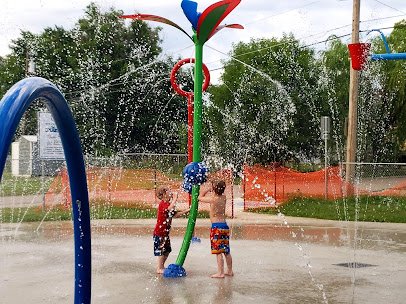 Young Park Splash Pad photo 2