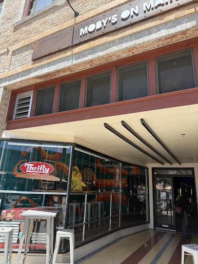 Moby's On Main photo 3