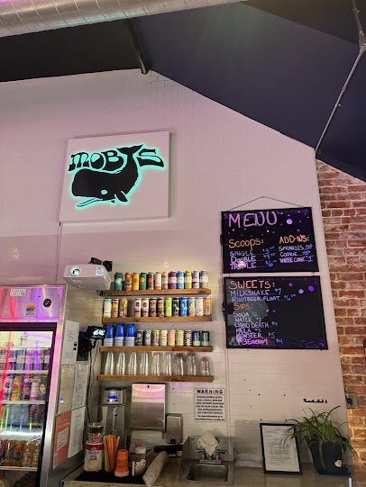 Moby's On Main photo 6
