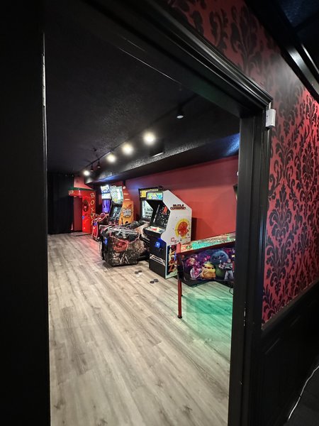 Marquee Pinball Arcade photo 6