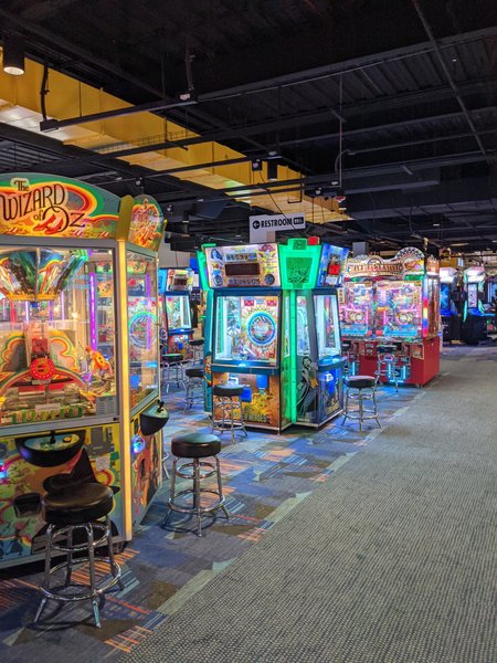 Round1 Bowling & Arcade Cumberland Mall