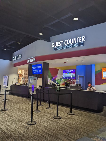 Round1 Bowling & Arcade Cumberland Mall photo 4