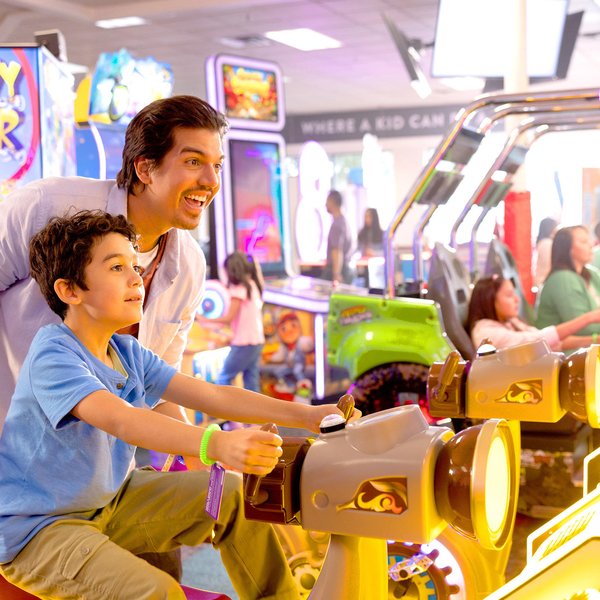 Chuck E. Cheese photo 4