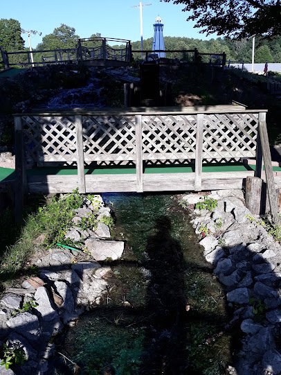 Crystal Falls Mini Golf & Ice Cream Shop photo 3
