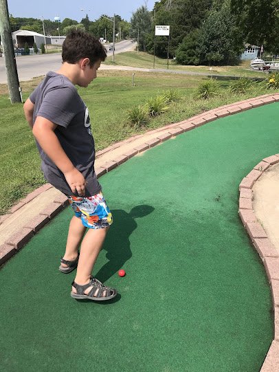 Crystal Falls Mini Golf & Ice Cream Shop photo 5