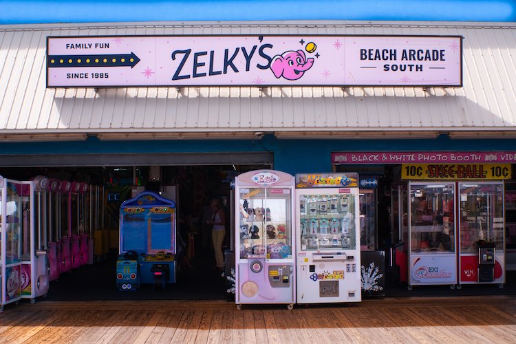 Zelky's Beach Arcade, South photo 5