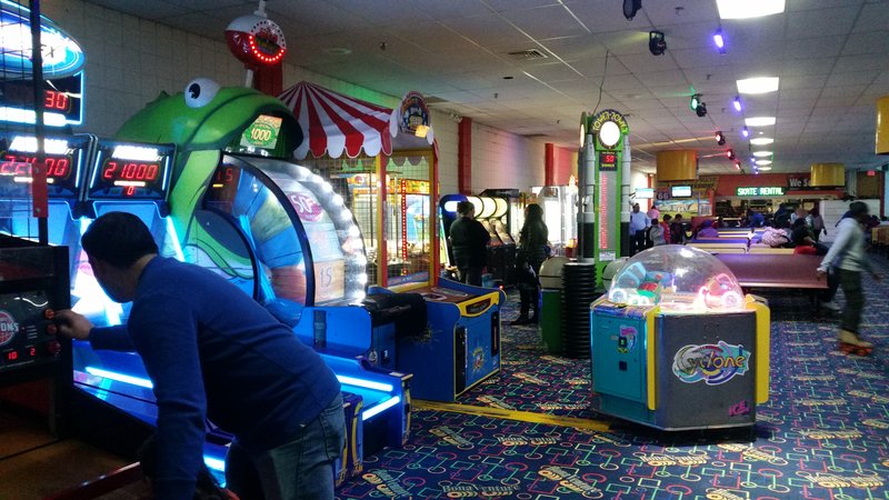 BonaVenture Skating Center - Always Clean - Family Friendly - Fun Park - Birthday Parties photo 3