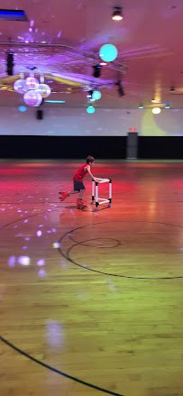 Rollhaven Skating Center-Flint, Grand Blanc Twp. photo 6