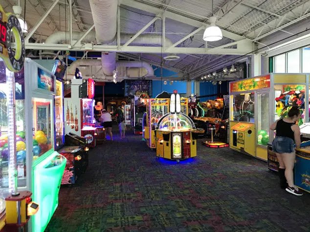 Hollywood Connection Family Fun Center photo 1