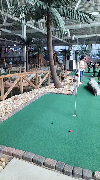 Hollywood Connection Family Fun Center photo 2